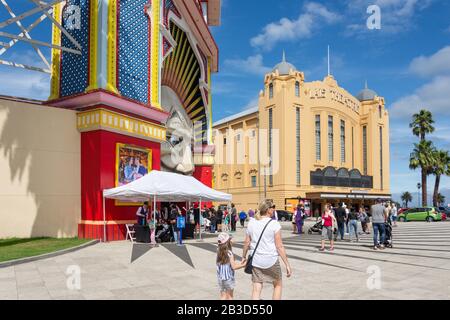 Luna Park Melbourne and Palais Theatre, Lower Esplanade, St Kilda, Melbourne, Victoria, Australia Stock Photo