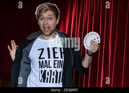 Berlin, Germany. 04th Mar, 2020. Marc Weide, German magician, entertainer and television presenter, at a photo session in the cabaret Wühlmäuse. In 2018 he became 'World Champion of Magic' in the Parlour Magic category. This year, he is touring Germany with his programme 'Can you live on it??? Credit: Jens Kalaene/dpa-Zentralbild/ZB/dpa/Alamy Live News Stock Photo
