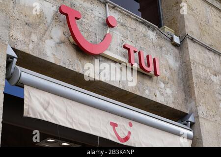 Bordeaux , Aquitaine / France - 10 10 2019 : Tui sign store logo on travel agency shop office in street Stock Photo