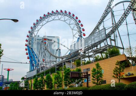 Roller Coaster at dome city amusement park in Tokyo, Japan Stock Photo