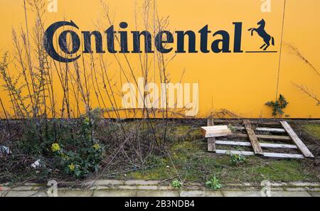 Hanover, Germany. 05th Mar, 2020. A construction fence with the Continental logo stands on the site where the new corporate headquarters are currently being built. In 2019, the supplier Continental has felt the effects of the global downturn in the automotive industry. At the bottom line, the Hanover-based Dax corporation incurred a loss of over 1.2 billion euros, after the company had earned just under 2.9 billion euros in the previous year. Credit: Julian Stratenschulte/dpa/Alamy Live News Stock Photo