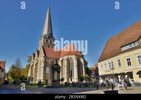 St. Johannis Kirche, Neuer Markt, Herford, Nordrhein-Westfalen, Deutschland Stock Photo