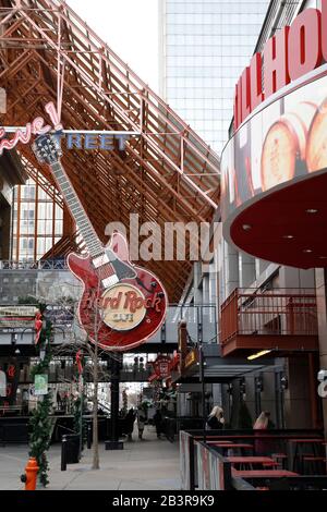 Fourth Street Live! a entertainment and retail complex with restaurants and hotels in Downtown Louisville.Louisville.Kentucky.USA Stock Photo