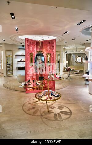 Roger vivier discount hong kong stores