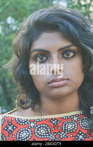Indian studio photography....The Top 4 Poses | ElaKiri