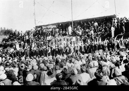 Mahatma Gandhi at farewell meeting where he was called Mahatma Great Soul for the first time, South Africa, July 1914, old vintage 1900s picture