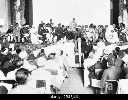 Mahatma Gandhi Congress President at Annual Session of Muslim League ...
