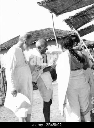 Mahatma Gandhi with visitor from USA at Sevagram Ashram, Wardha ...