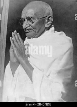 Mahatma Gandhi with folded hands namaste, Bombay, Mumbai, Maharashtra ...