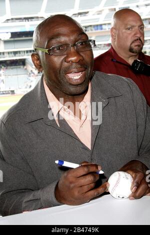 New York, NY, USA. 2 May, 2009. Mookie Wilson, formerly of the New York Mets at the 2009 CBS Radio New York Expo at Citi Field. Credit: Steve Mack/Alamy Stock Photo