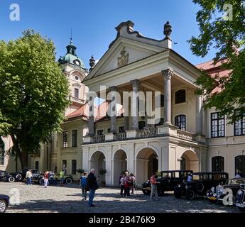 Poland, Lublin province, village of Kozlowka, The Zamoyskis palace, 18th century, old car show Stock Photo