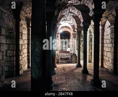 France , Tournus town, Bourgogne-Franche-Comté department,The crypt (end of the 10th or beginning of the 11th century) in Saint-Philibert Abbey of Tournus is a former Benedictine monastery, its abbey church is one of the largest Romanesque monuments in France. Stock Photo