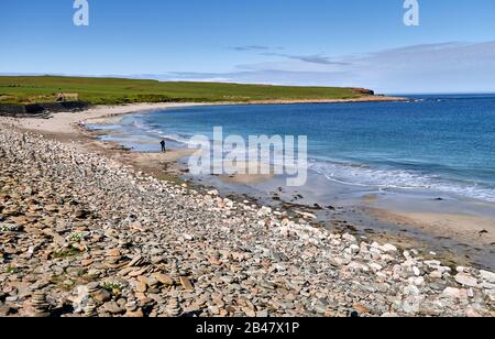 UK, Scotland, Orkney Islands is an archipelago in the Northern Isles of Scotland , Atlantic Ocean, pebble beach and sand Stock Photo