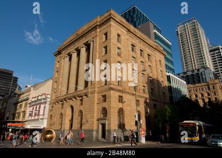 Brisbane, Queensland, Australia - 21st January 2020 : Side view of the beautiful Bank of New South Wales building in Brisbane Stock Photo