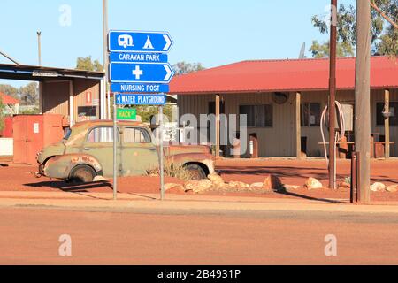 Relics from its golden past in Sandstone, Western Australia Stock Photo