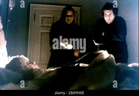 LINDA BLAIR, JASON MILLER, THE EXORCIST, 1973 Stock Photo - Alamy
