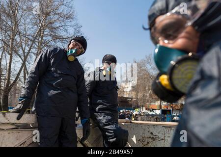 Tehran, Iran. 6th Mar, 2020. Firefighters and municipality workers with protective suits prepare to disinfect the streets, buses, and taxies as a precaution to the coronavirus (Covid-19) in Tajrish square of northern Tehran, Iran. Iranian officials canceled Friday prayer for the second week due to concerns over the spread of coronavirus and COVID-19. According to the last report by the Ministry of Health, there are 4,747 COVID-19 cases in Iran. 147 people have died so far. A Health Ministry spokesman warned authorities could use unspecified 'force' to halt travel between major cities. (Credi Stock Photo