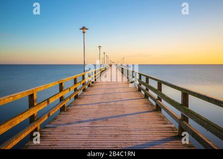 Ahlbeck Usedom Pier Stock Photo - Alamy