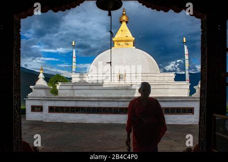 Sangchhen Dorji Lhendrub Choling Nunnery a Buddhist Nuns College and temple stupa Punakha Bhutan. Sangchchen Dorji Lhuendrup nunnery is a large temple Stock Photo