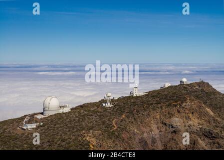 Spain, Canary Islands, La Palma Island, Parque Nacional Caldera de Taburiente national park,  Roque de los Muchachos Observatory, telescopes Stock Photo