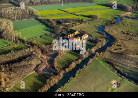 Aerial view, castle Oberwerries at the river Lippe, Lippe meadows, Lippe valley, Hamm, Ruhr area, North Rhine-Westphalia, Germany Stock Photo