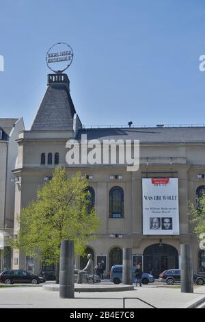 Berliner Ensemble, Schiffbauerdamm, Mitte, Berlin, Deutschland Stock Photo