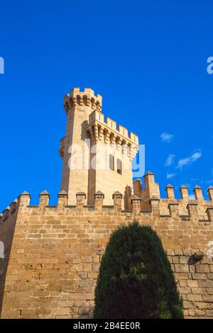 Almudaina Palace Walls, Palma de Mallorca, Mallorca (Majorca), Balearic Islands, Spain, Europe Stock Photo