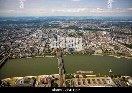Aerial view of the city center on the left bank of the Rhine with Cologne Cathedral, Cologne Central Station, city panorama in Cologne in Rhineland in the state of North Rhine-Westphalia, Germany, Rhineland, Europe, Cologne Cathedral, station hall, station roof Cologne, city center, city center, Musical Dome Stock Photo