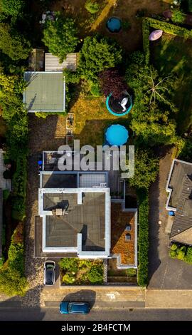 Aerial view of the existing Hammer Bauhaus inventory in Hammer Osten in the area Ostenallee, here Bauhaus Oldemeier Elchstrasse 2, Hamm, Ruhr area, North Rhine-Westphalia, Germany, Art Nouveau, Bauhaus, residential building, historic style Stock Photo