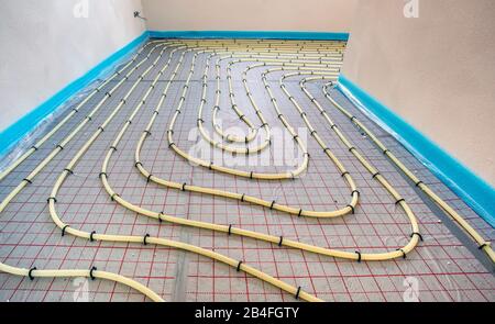 Fußbodenheizung mit Heizschlangen in einem Neubau Stock Photo