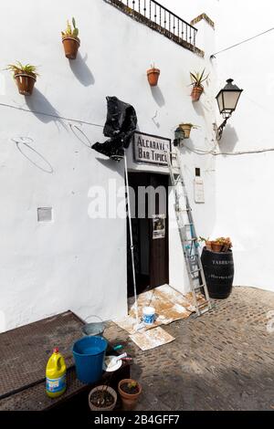 Haustür, Hausmauer, Maler, Architektur, Arcos de la Frontera, Andalusien, Spanien, Europa Stock Photo