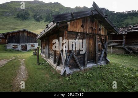 Fane Alm, Almdorf, South Tyrol, Italy, Europe