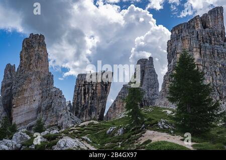 Cinque Torri, Cortina d'Ampezzo, Belluno, Dolomites, Italy, Europe Stock Photo