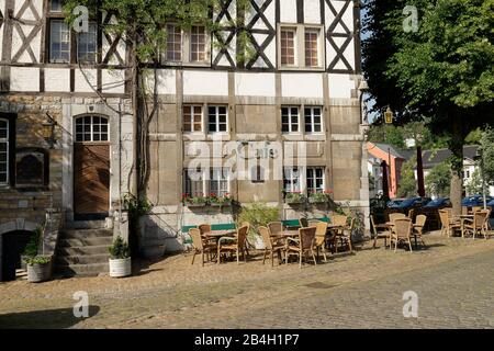 Street café on Korneliusmarkt, Aachen-Kornelimünster, Aachen, Eifel, North Rhine-Westphalia, Germany Stock Photo
