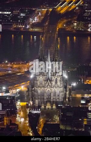 , Cologne Cathedral at night, 26.03.2013, aerial view, Germany, North Rhine-Westphalia, Cologne Stock Photo