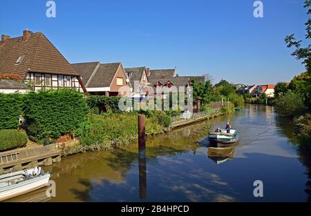 Europe, Germany, Lower Saxony, Altes Land near Hamburg, Hamburg metropolitan area, Jork-Estebrugge, Este, tributary of the Elbe, Tuckerboat, Stock Photo