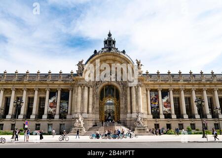 Main portal of the Petit Palaise, Musée des Beaux-Arts de la Ville de Paris, Municipal Museum of Fine Arts, Paris, France, Europe Stock Photo