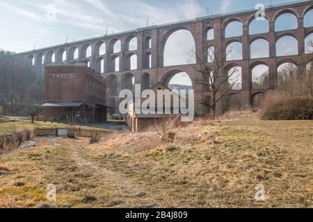 Germany, Saxony, Vogtlandkreis, Göltzschtalbrücke, located between Reichenbach and Netzschkau, largest brick bridge in the world. Stock Photo