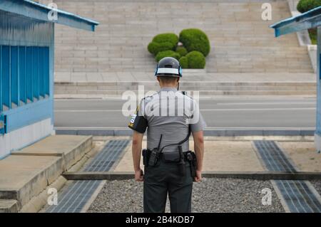 South Korea, Panmunjom, DMZ, South Korean soldier, guards border with North Korea, demilitarized zone. Stock Photo