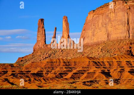 USA, United States of America, Monument Valley, Navajo Reserve, Utah,Colorado Plateau, Mexican Hat, Four Corner Region,Olijato, three sisters, valley drive Stock Photo