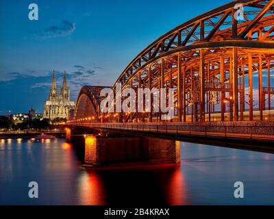 Hohenzollern Bridge, equestrian statue of Emperor Wilhelm I, Rhine Boulevard, Kennedy Bank, Deutz, Cologne, North Rhine-Westphalia, Germany, Hohenzollern Bridge, bridge, Rhine Stock Photo