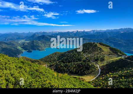 Deutschland, Bayern, Oberbayern, Tölzer Land, Kochel am See, Herzogstand, Walchensee, Fahrenbergkopf Martinskopf, Blick vom Herzogstandgipfel Stock Photo