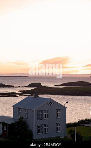 Haus, Felsen, Island, Stykkishólmur Stock Photo