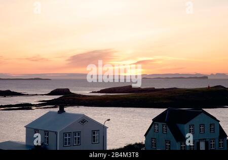 Häuser, Felsen, Island, Stykkishólmur Stock Photo