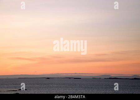 Meer, Felsen, Island, Stykkishólmur Stock Photo