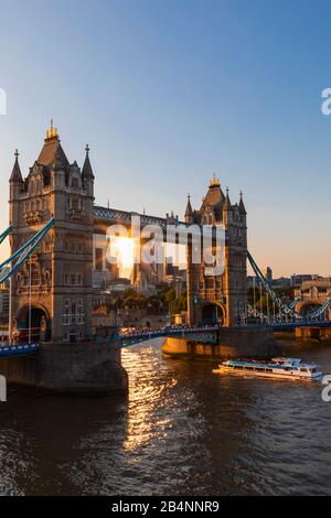England, London, Tower Bridge in the Late Afternoon Light Stock Photo