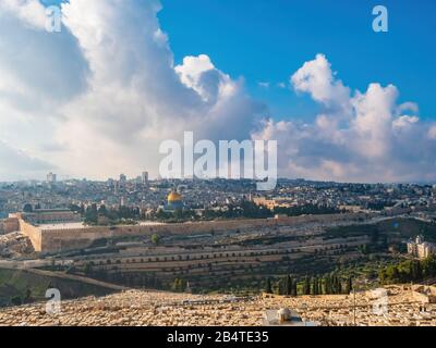 Panorama of the Temple Mount, including Al-Aqsa Mosque, and Dome of the Rock, Jerusalem Stock Photo