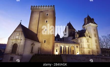 Night image of the castle of Pau in the Pyrenees from the main entrance Stock Photo