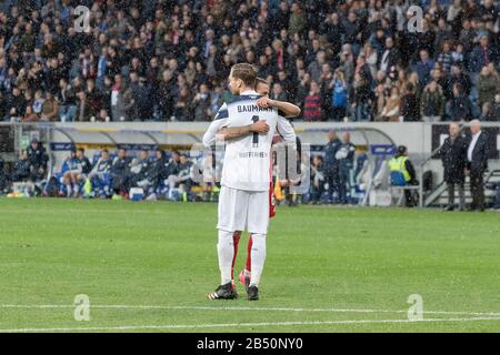 after the repeated posters, posters, banners, versus Hoffenheims Maezen (M? zen) Dietmar Hopp were shown in the fan block of the FC Bayern fans on the tribune, the players decided a non-aggression pact for the remaining 13 minutes, here THIAGO (M) hugs spontaneously goalwart Oliver BAUMANN (1899); Scandal, scandal; Insult; Soccer 1.Bundesliga, 24th matchday, matchday 24, TSG 1899 Hoffenheim (1899) - FC Bayern Munich (M) 0: 6, on 02/29/2020 in Sinsheim / Germany DFL REGULATIONS PROHIBIT ANY USE OF PHOTOGRAPHS AS IMAGE SEQUENCES AND / OR QUASI VIDEO. ? Sven Simon Fotoagentur GmbH & Co. Press Pho Stock Photo