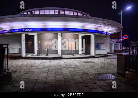 Hanger Lane Underground station Stock Photo